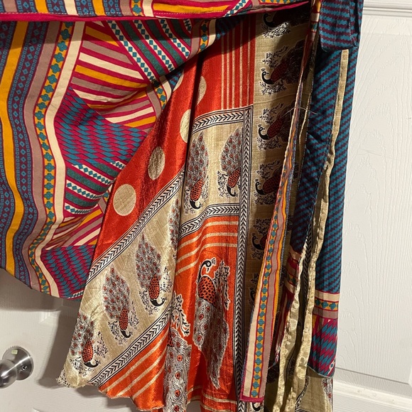 New reversible wrap silk skirt - Picture 4 of 6